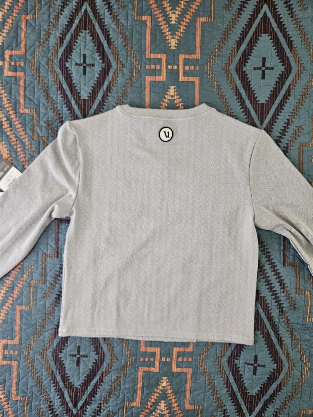 Vuori Gray Long Sleeve Crewneck Top - Picture 4 of 6